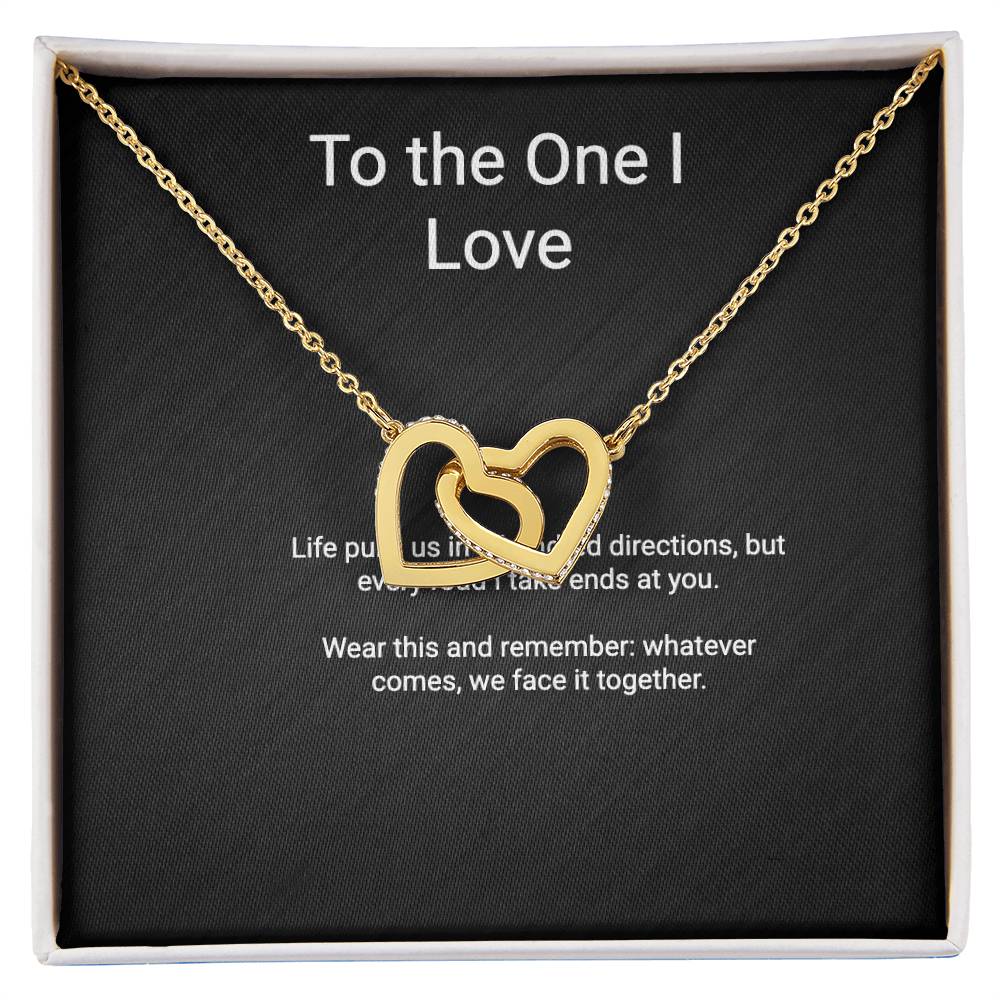 Interlocking Hearts couples necklace with message card — detail view